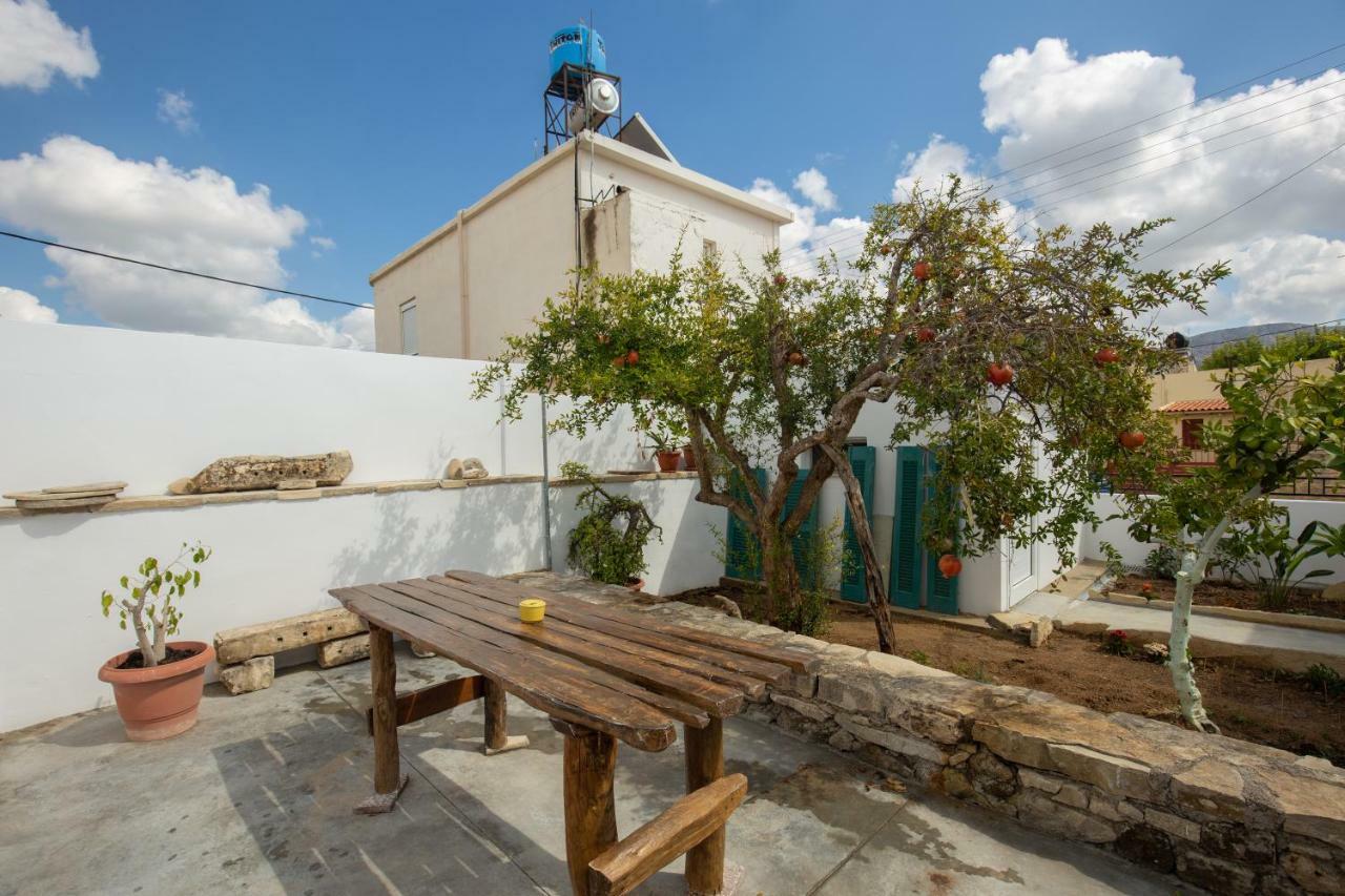 Iliopetra Studio Sivas Exterior photo